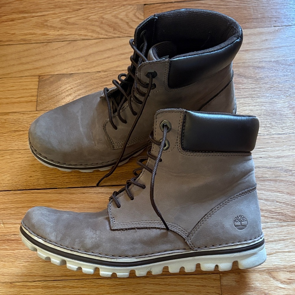 Timberland Women's Gray Nubuck Boots